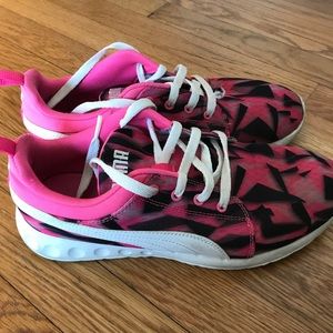 Puma Running Shoe Women’s Size 11